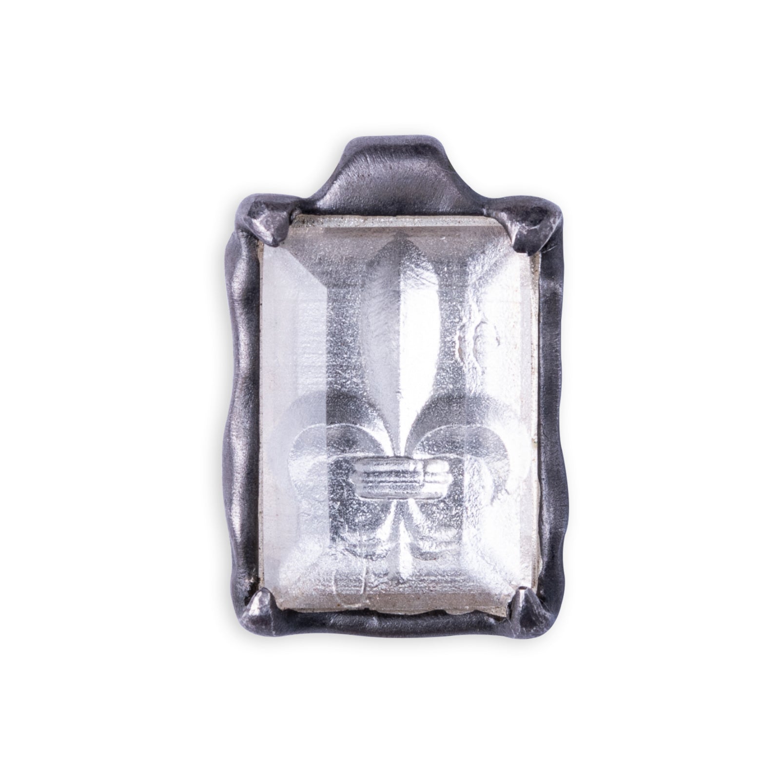 FLEUR DE LIS ILLUSION